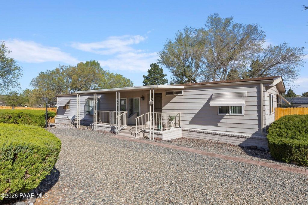 Photo of 1375 Lakeview Road, Prescott, AZ 86301 (MLS # 1080584)