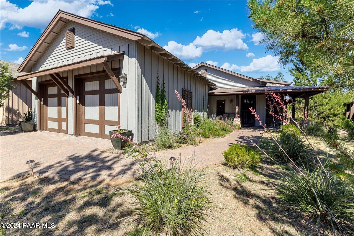 5619 W Johnny Mullins Drive