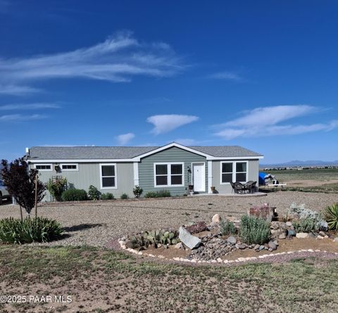 25680 N High Desert Road Paulden AZ 86334