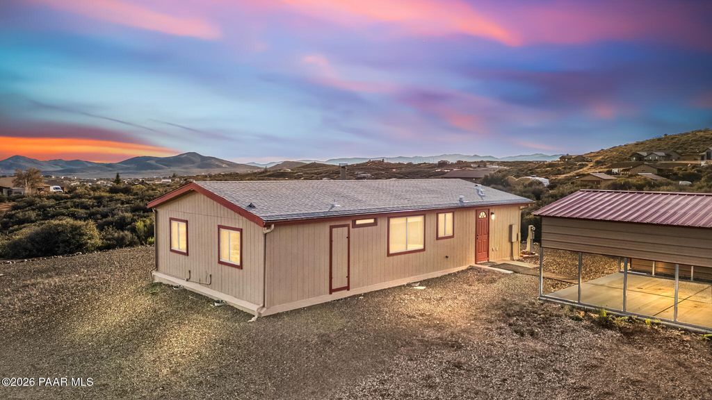 Photo of 1475 N Triple D Ranch Road, Dewey-Humboldt, AZ 86327 (MLS # 1079315)