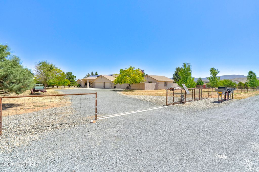 Photo of 7800 E Tradition Way, Prescott Valley, AZ 86315 (MLS # 1082506)