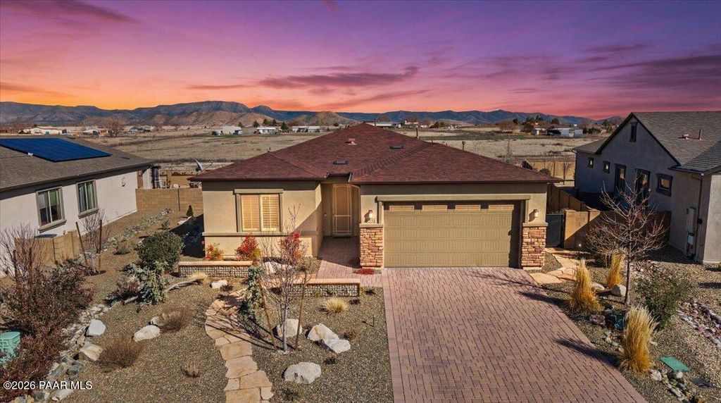 Photo of 8875 N Tromontana Road, Prescott Valley, AZ 86315 (MLS # 1079986)
