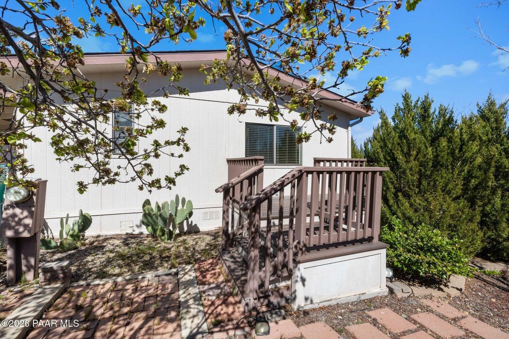 Photo of 10194 E Durham Road, Dewey-Humboldt, AZ 86327 (MLS # 1080275)