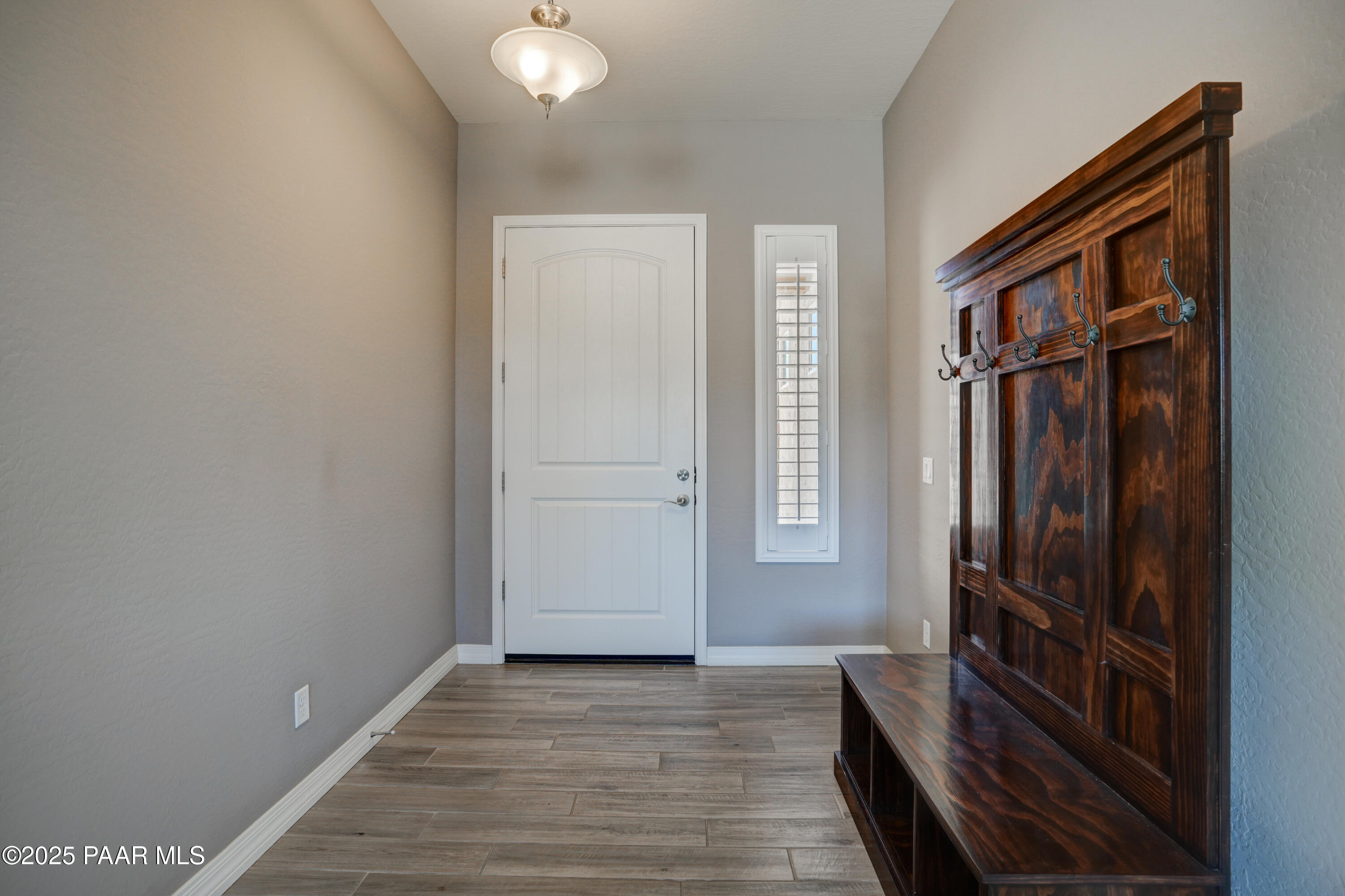 Prescott Valley, Arizona 86314, United States, 3 Bedrooms Bedrooms, ,2 BathroomsBathrooms,Residential,Active,160704