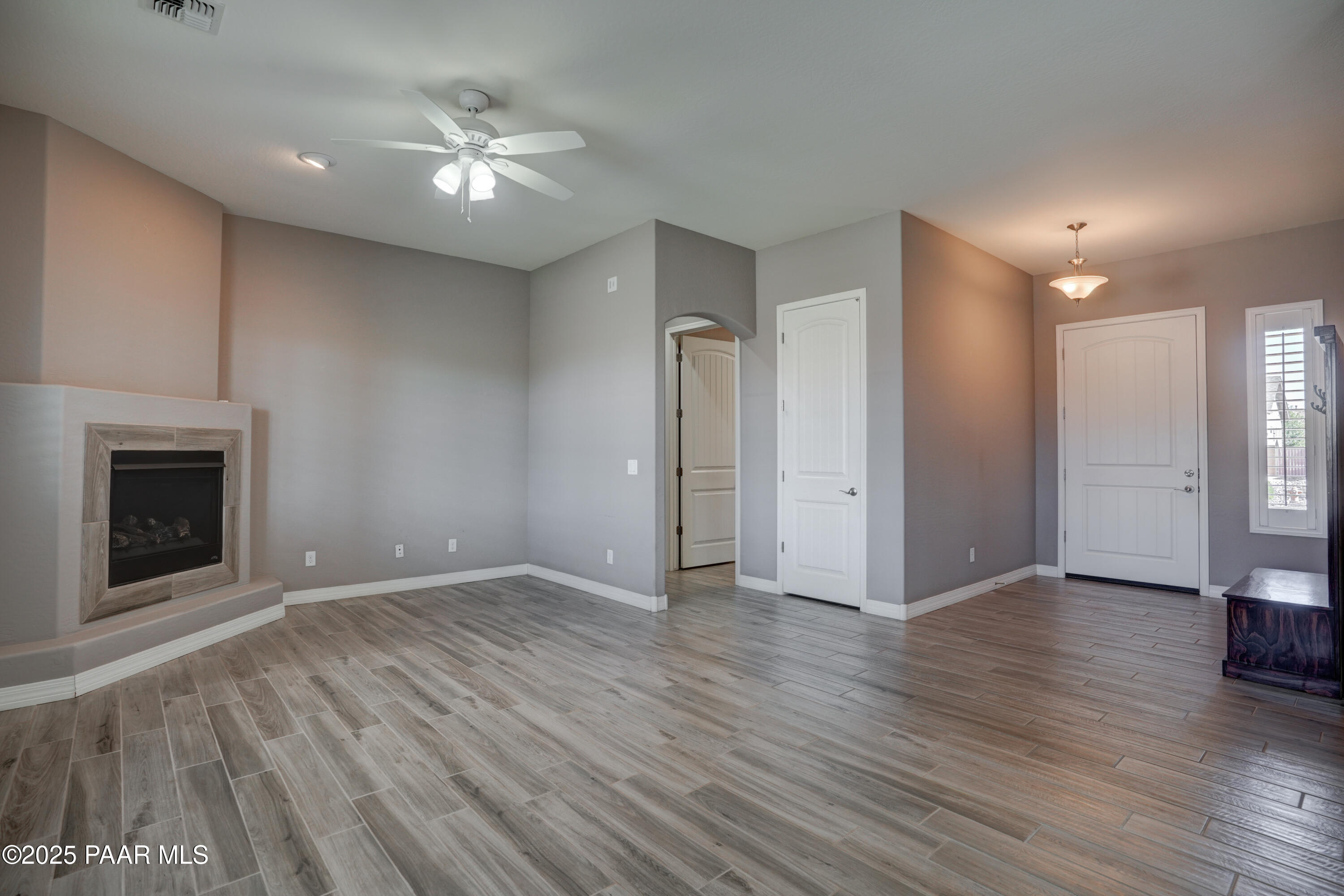 Prescott Valley, Arizona 86314, United States, 3 Bedrooms Bedrooms, ,2 BathroomsBathrooms,Residential,Active,160704