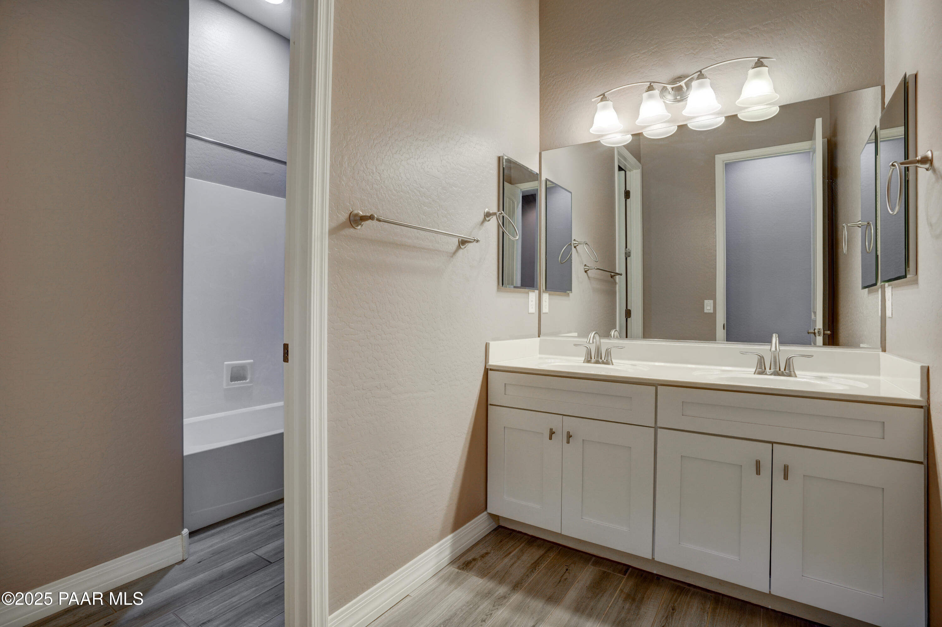 Prescott Valley, Arizona 86314, United States, 3 Bedrooms Bedrooms, ,2 BathroomsBathrooms,Residential,Active,160704