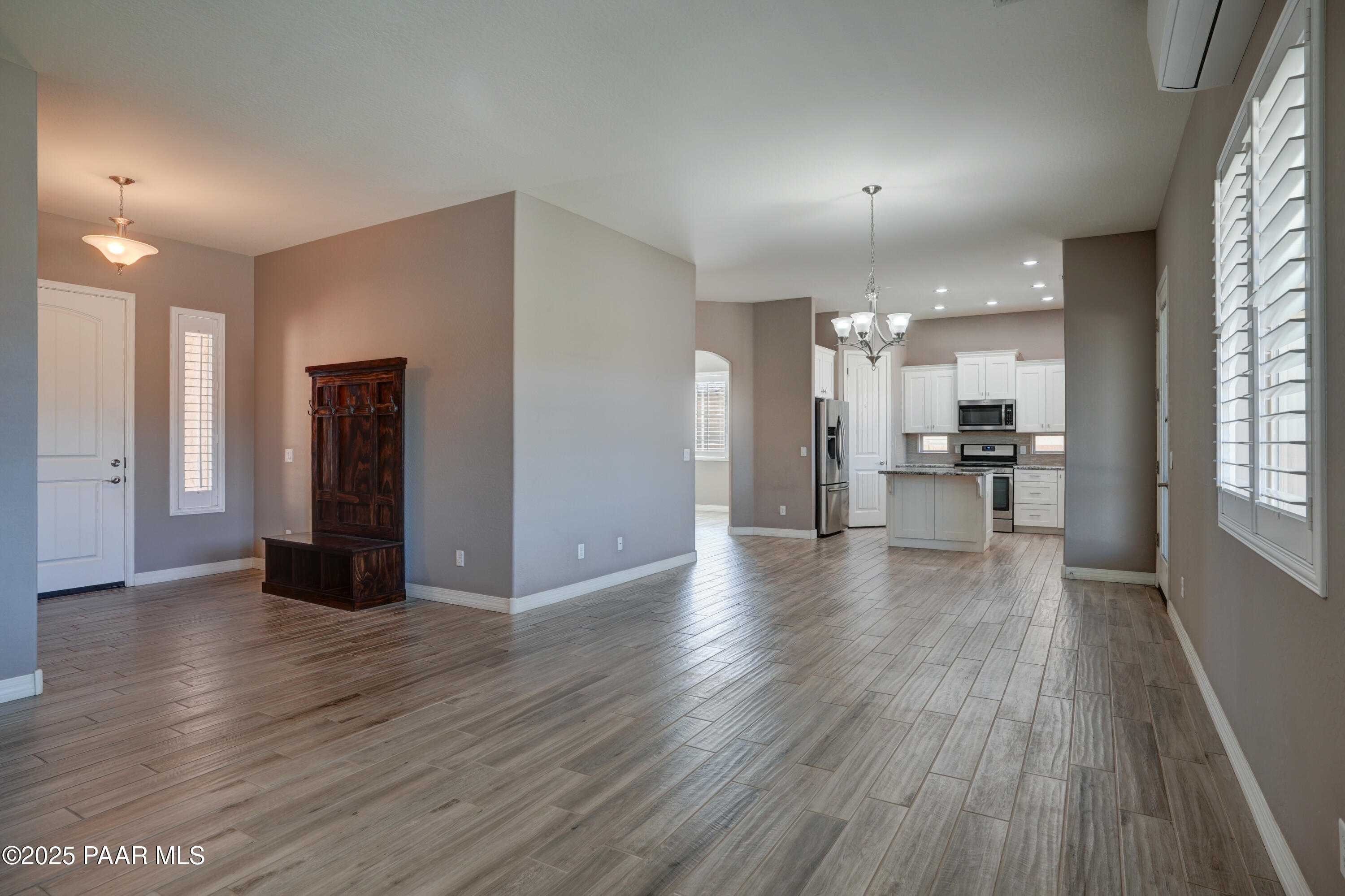 Prescott Valley, Arizona 86314, United States, 3 Bedrooms Bedrooms, ,2 BathroomsBathrooms,Residential,Active,160704