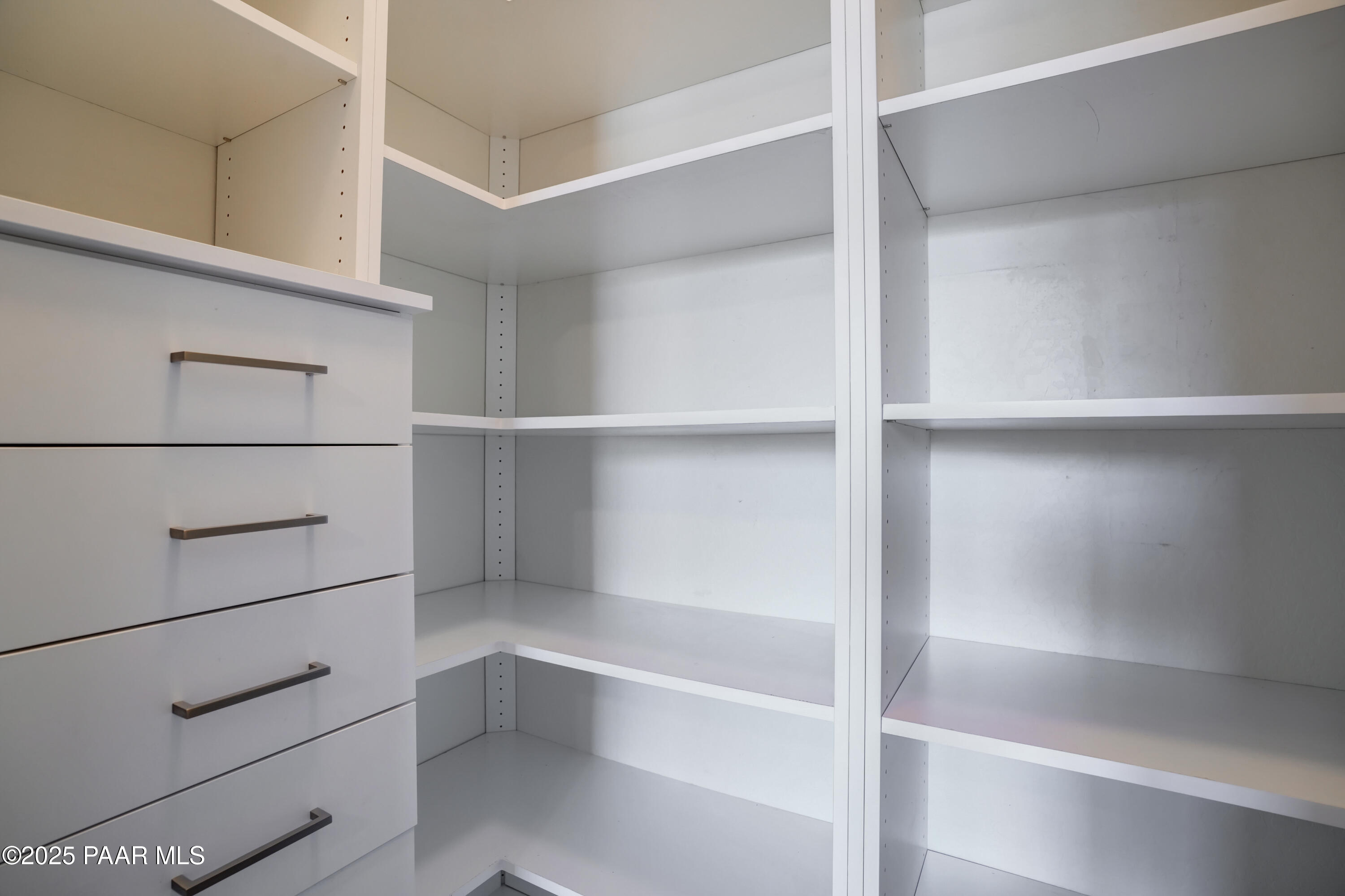 Prescott Valley, Arizona 86314, United States, 3 Bedrooms Bedrooms, ,2 BathroomsBathrooms,Residential,Active,160704