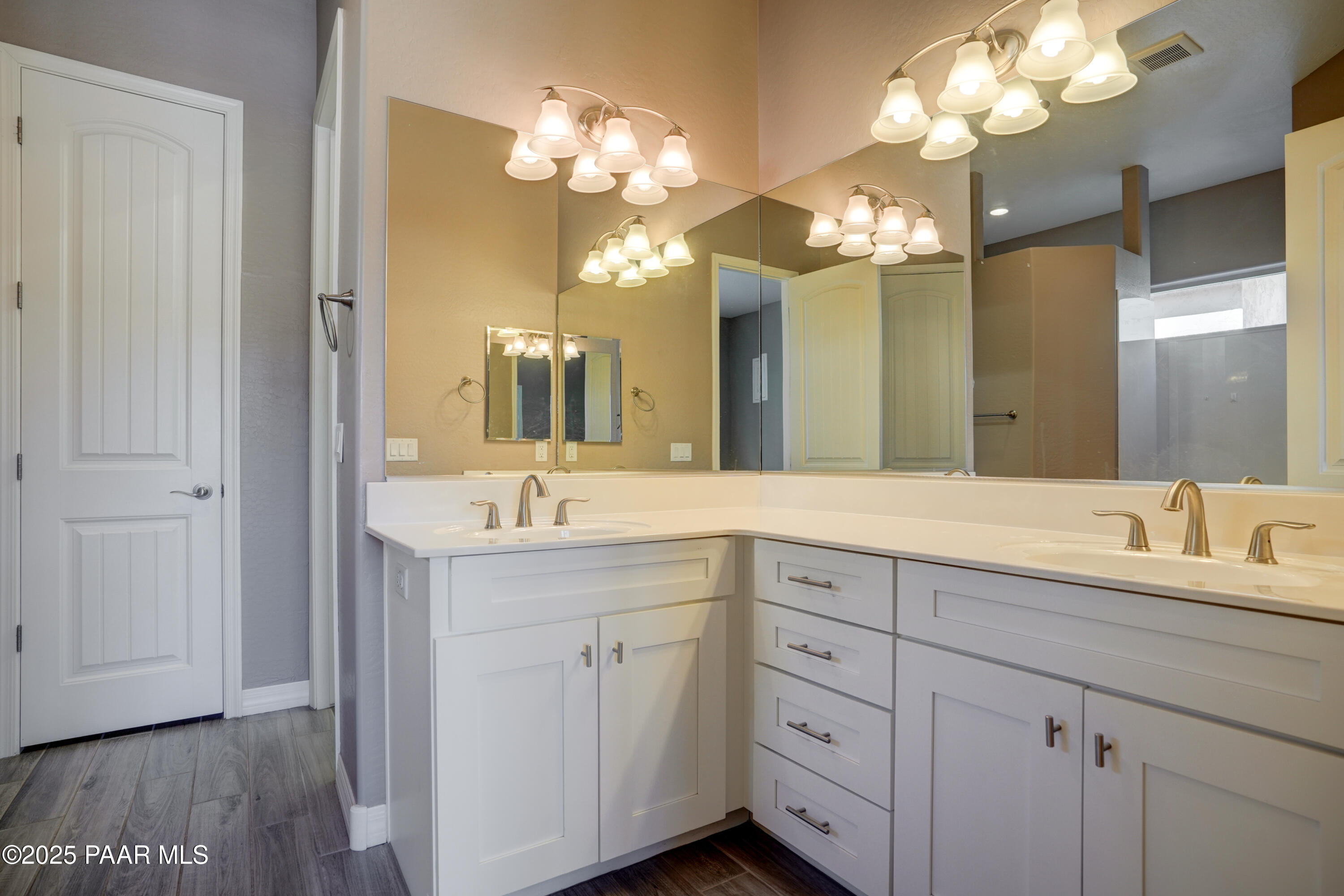 Prescott Valley, Arizona 86314, United States, 3 Bedrooms Bedrooms, ,2 BathroomsBathrooms,Residential,Active,160704