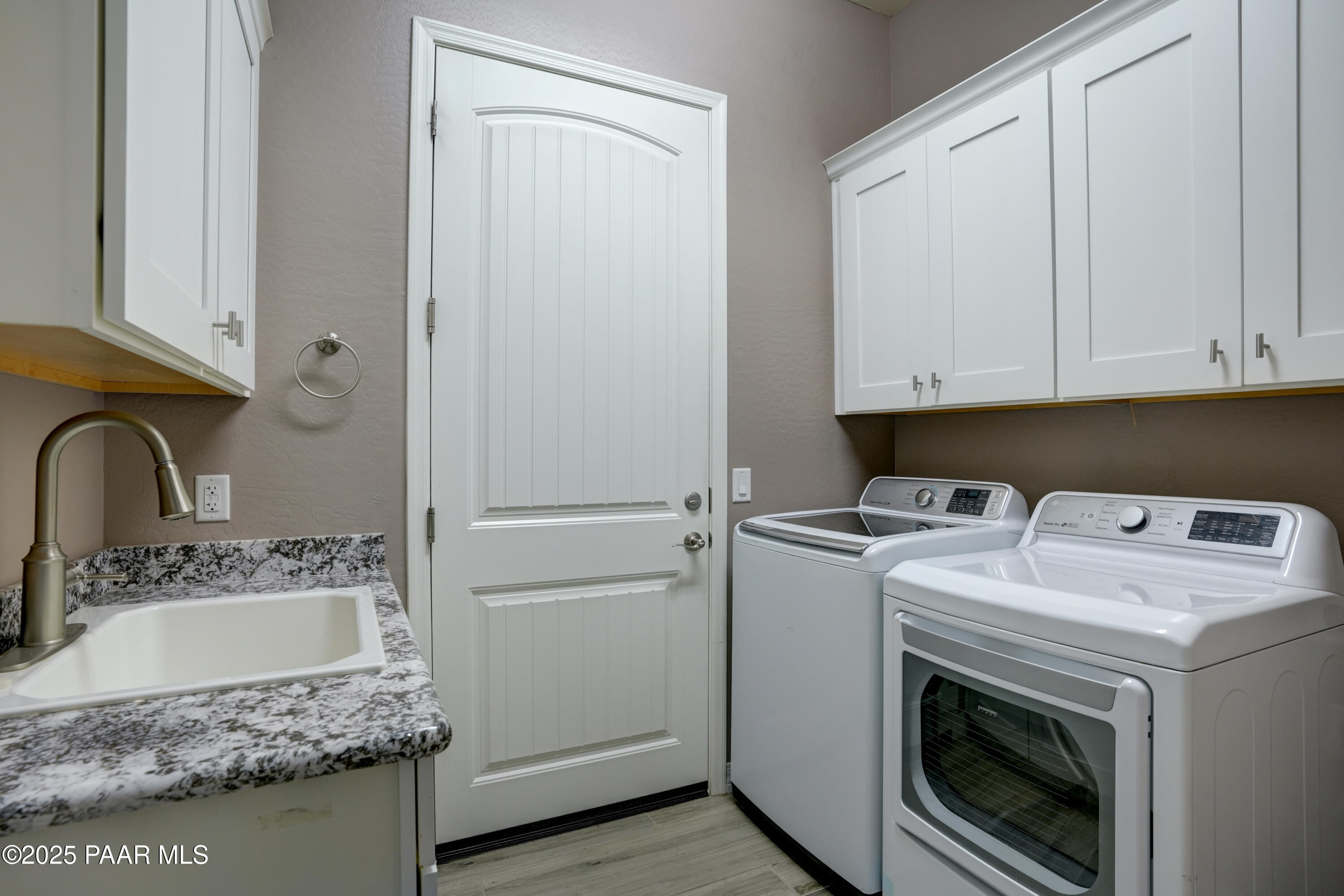 Prescott Valley, Arizona 86314, United States, 3 Bedrooms Bedrooms, ,2 BathroomsBathrooms,Residential,Active,160704