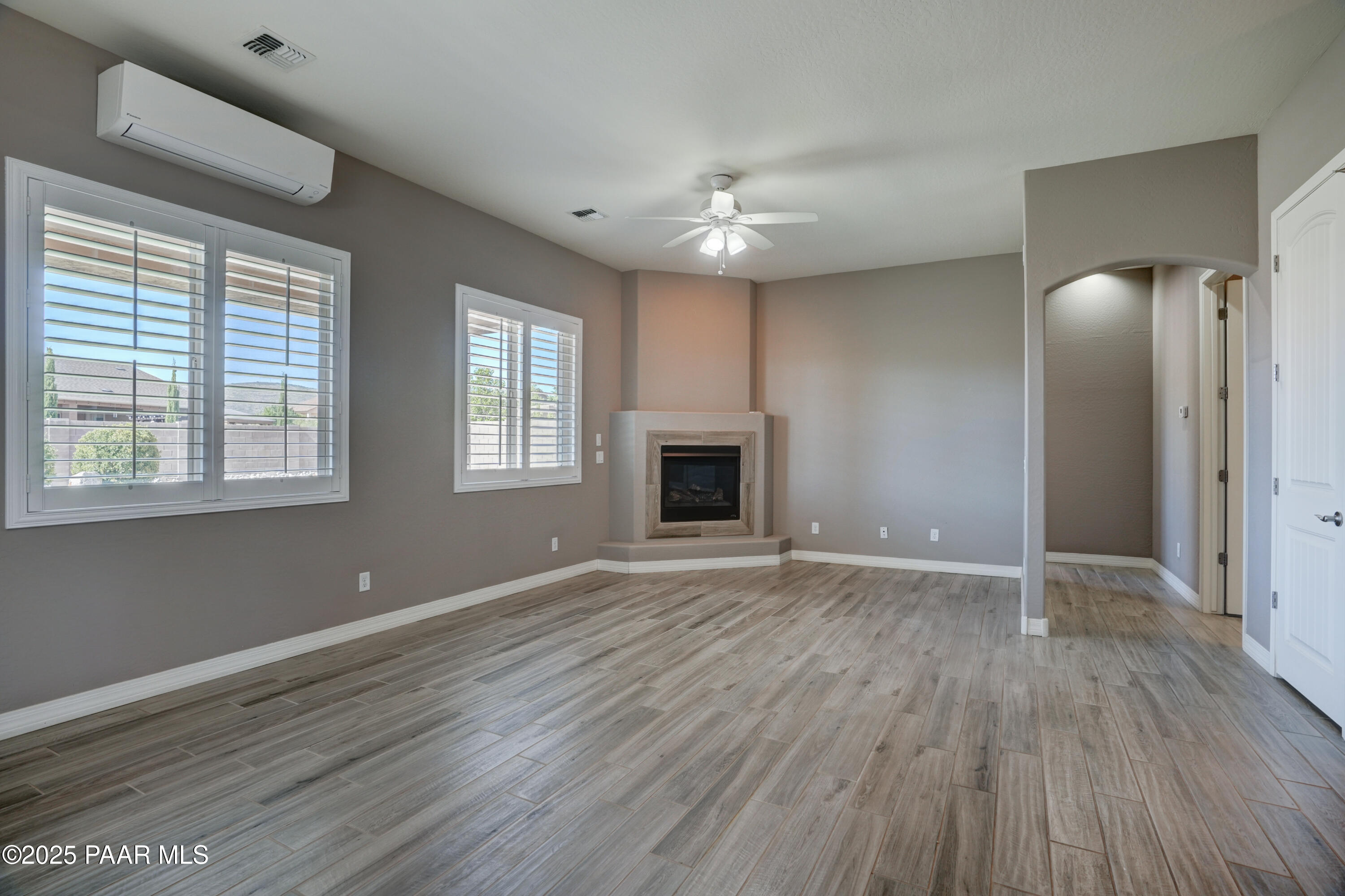 Prescott Valley, Arizona 86314, United States, 3 Bedrooms Bedrooms, ,2 BathroomsBathrooms,Residential,Active,160704