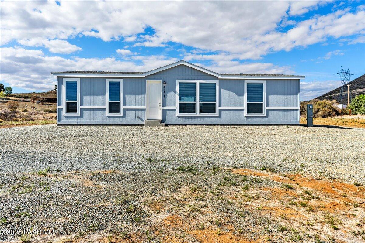 11230 E Putnam Drive