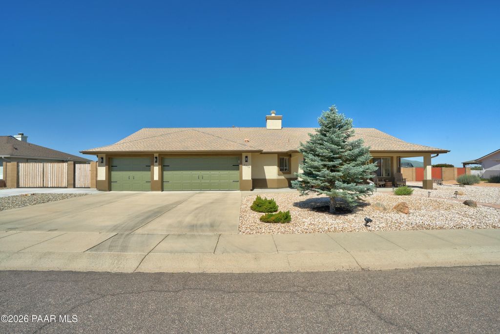 Photo of 6974 N Pinnacle Pass Drive, Prescott Valley, AZ 86315 (MLS # 1082063)