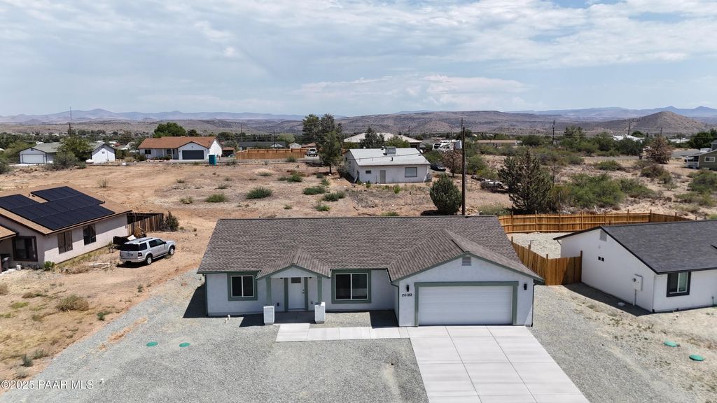 Photo of 20182 E Mesa Verde Road, Mayer, AZ 86333 (MLS # 1076887)