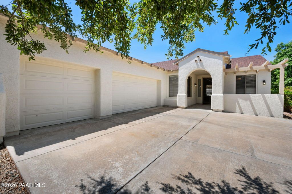 Photo of 7155 E Grass Land Drive, Prescott Valley, AZ 86314 (MLS # 1078716)