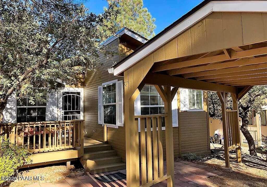 Photo of 76 Oakmont Street, Prescott, AZ 86305 (MLS # 1079451)