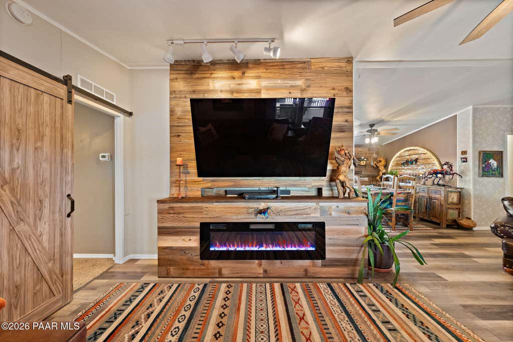 Photo of 610 W Valleri Ann Road, Paulden, AZ 86334 (MLS # 1082212)