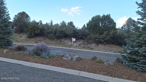 Photo of 380 Sunny Cove Circle, Prescott, AZ 86303 (MLS # 1085112)