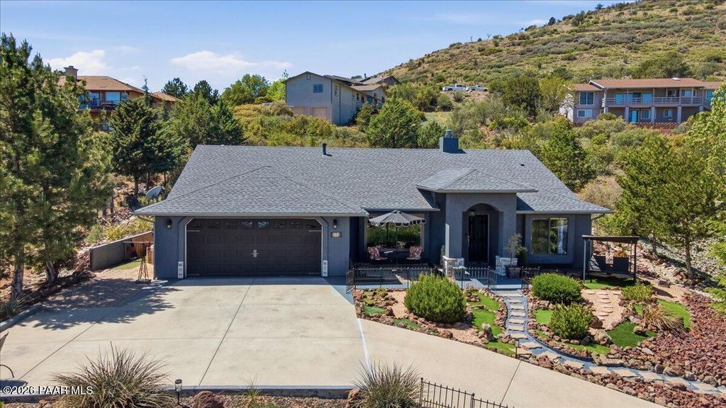 Photo of 852 Sunrise Boulevard, Prescott, AZ 86301 (MLS # 1080527)