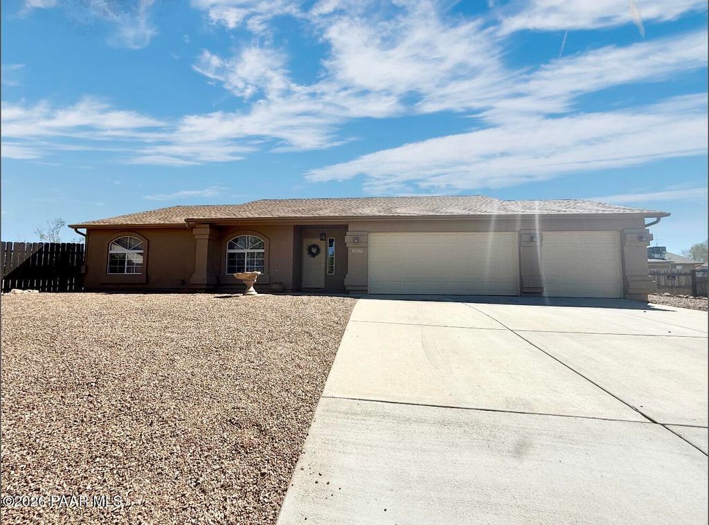 Photo of 8561 E Posse Circle, Prescott Valley, AZ 86314 (MLS # 1080666)