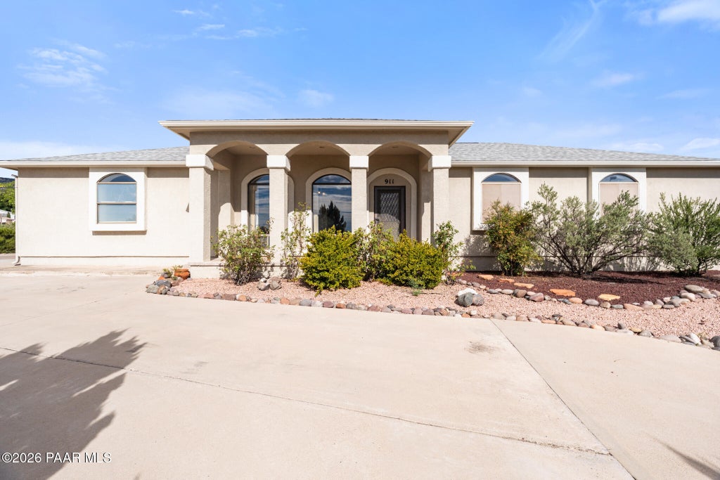 Photo of 911 E Rio Mesa Trail, Cottonwood, AZ 86326 (MLS # 1084849)