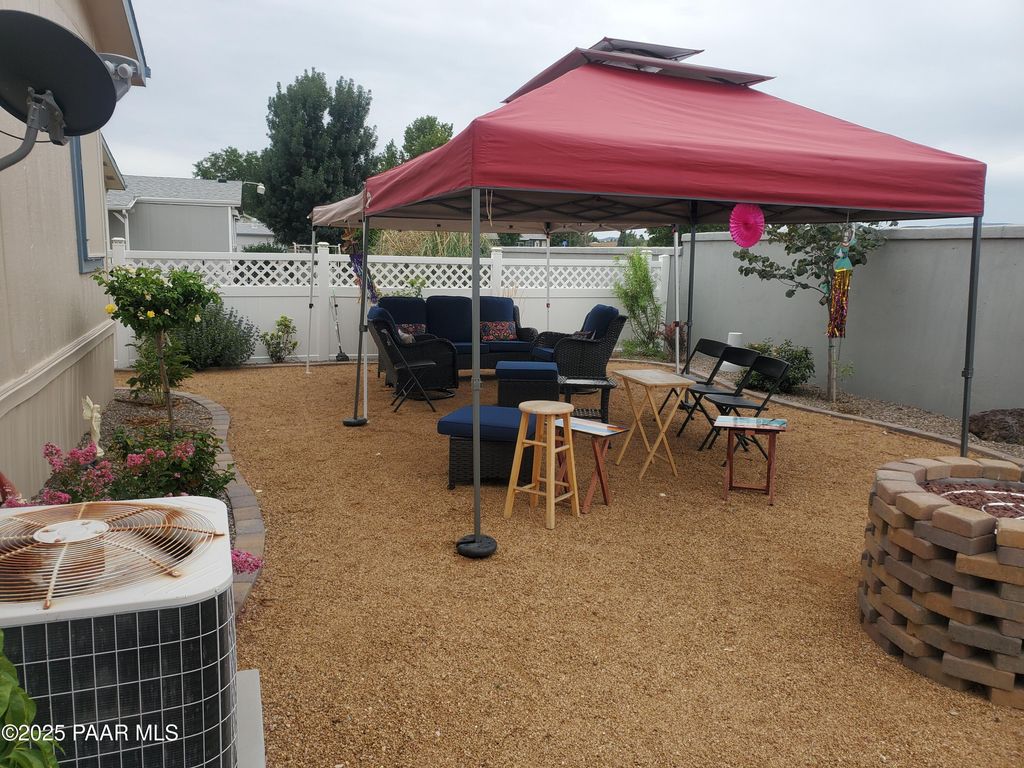 Photo of 724 N Mesquite Tree Drive, Dewey-Humboldt, AZ 86327 (MLS # 1078554)