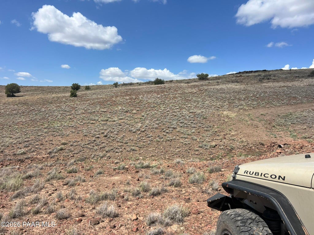 Photo of 97 W2 Off Of Falcon Flight, Ash Fork, AZ 86320 (MLS # 1085134)