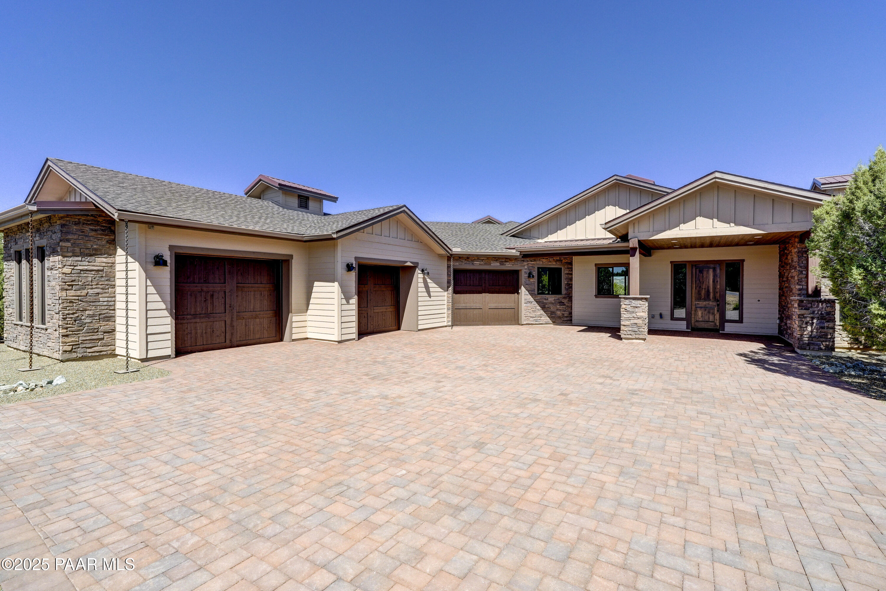 15560 N Elizabeth Way