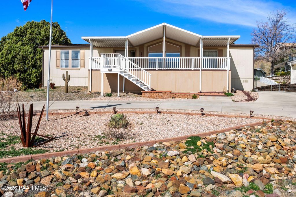 Photo of 1320 N Chestnut Trail, Dewey-Humboldt, AZ 86327 (MLS # 1080194)