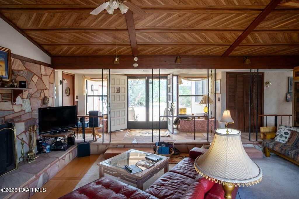 Photo of 55409 N Madre Circle, Seligman, AZ 86337 (MLS # 1081960)