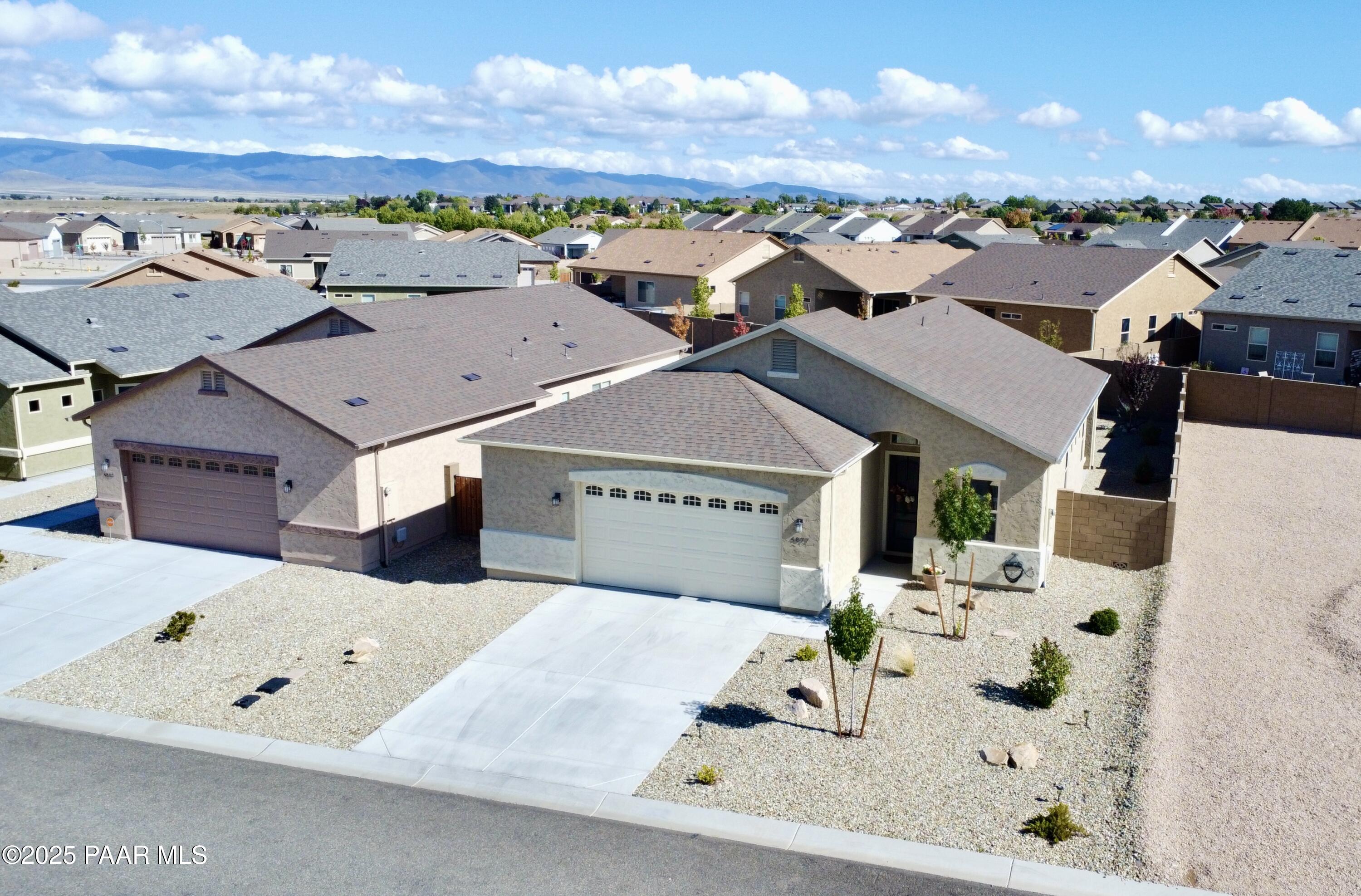 4877 N Pemberley Street