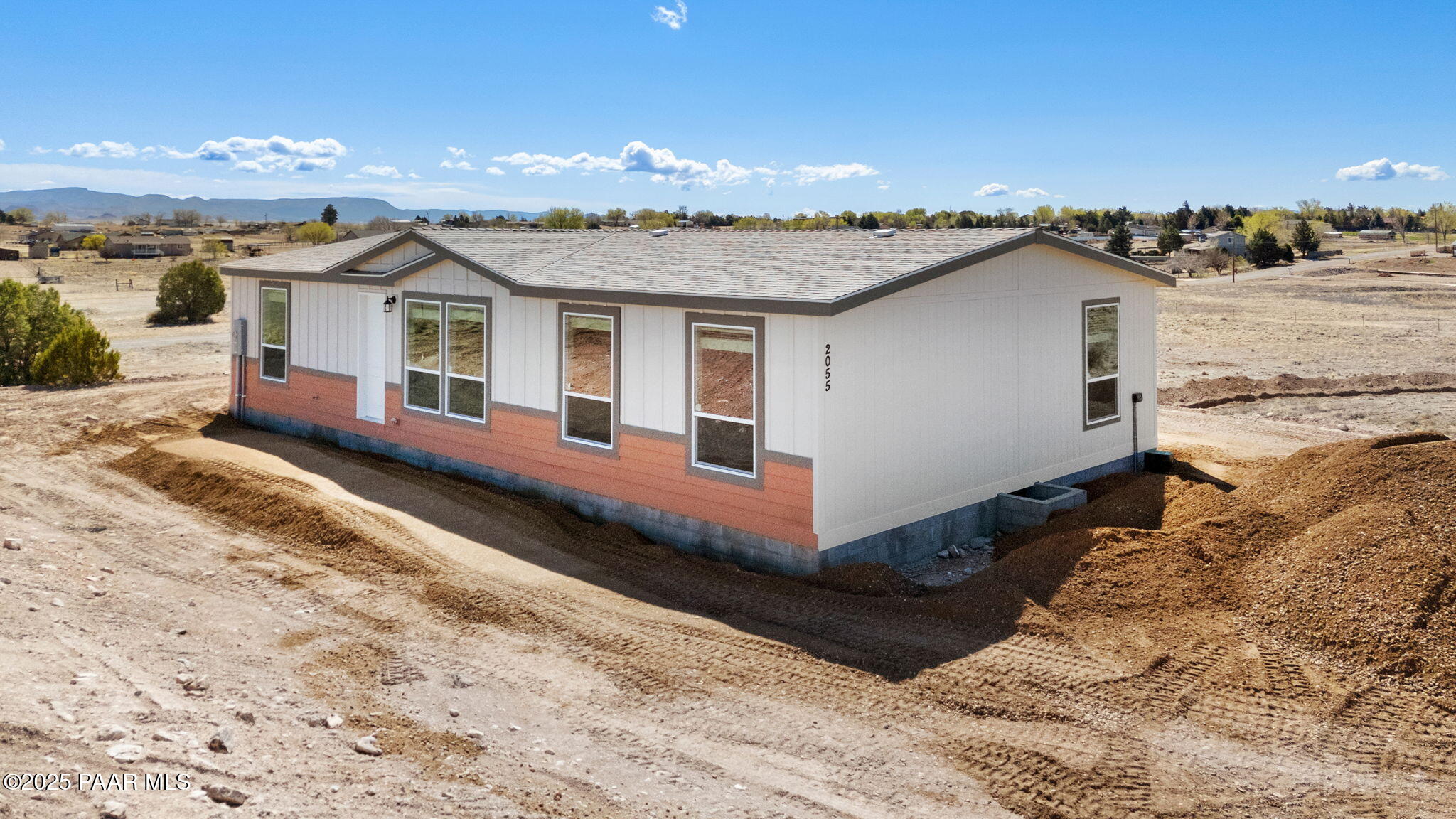 2055 W Road 5 North