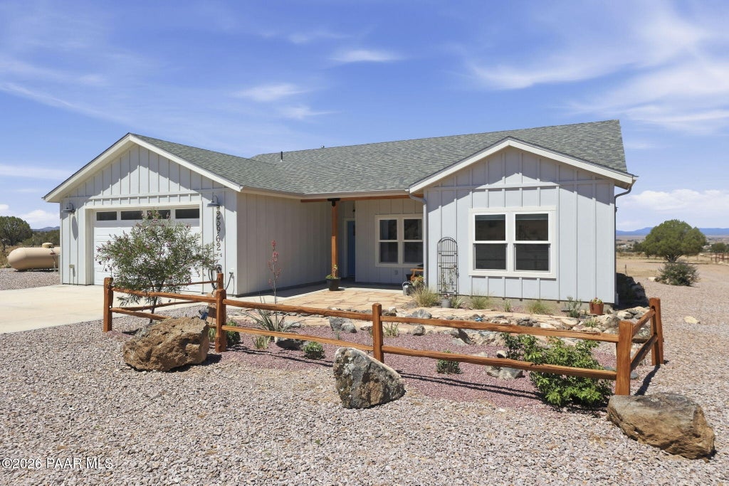 Photo of 23962 N Headwaters Road, Paulden, AZ 86334 (MLS # 1083408)