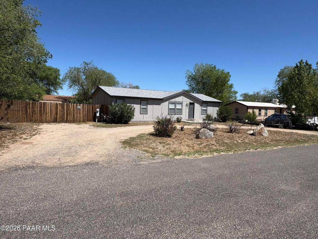 Photo of 1720 Purple Sage Drive, Chino Valley, AZ 86323 (MLS # 1081764)