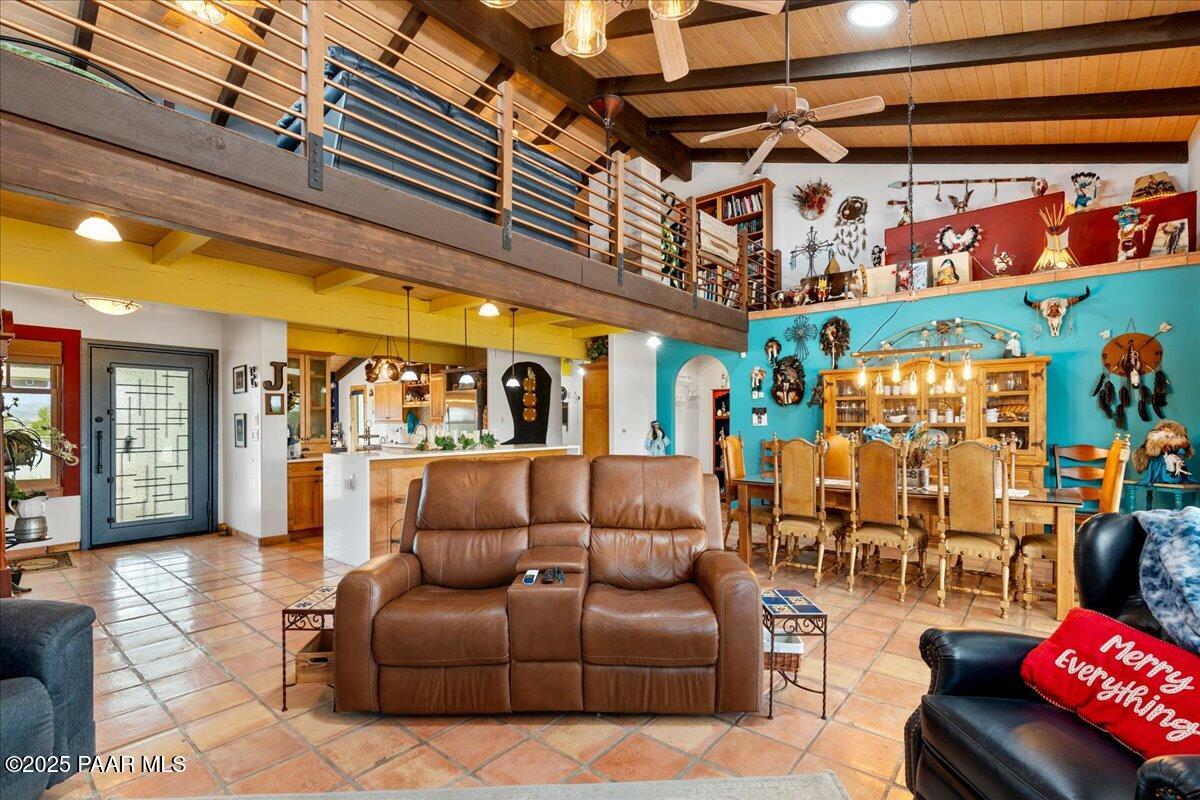 1256 E Reata Trail