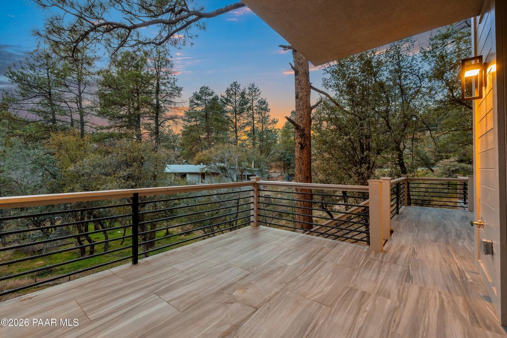 Photo of 625 Aspen Way, Prescott, AZ 86303 (MLS # 1079389)