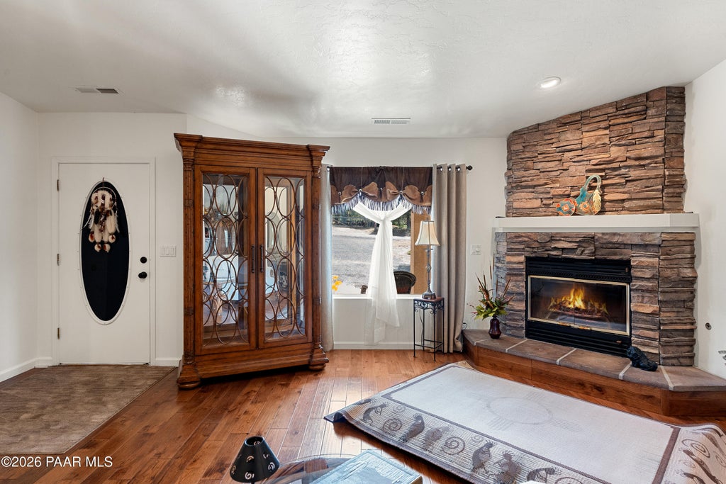 Photo of 1250 W Mcintosh Drive, Prescott, AZ 86305 (MLS # 1086067)
