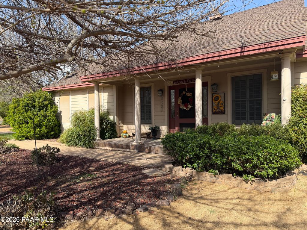 Photo of 2035 S Derby Drive, Camp Verde, AZ 86322 (MLS # 1080338)