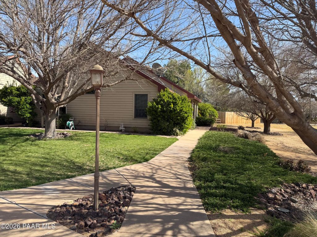 Photo of 2035 S Derby Drive, Camp Verde, AZ 86322 (MLS # 1080338)