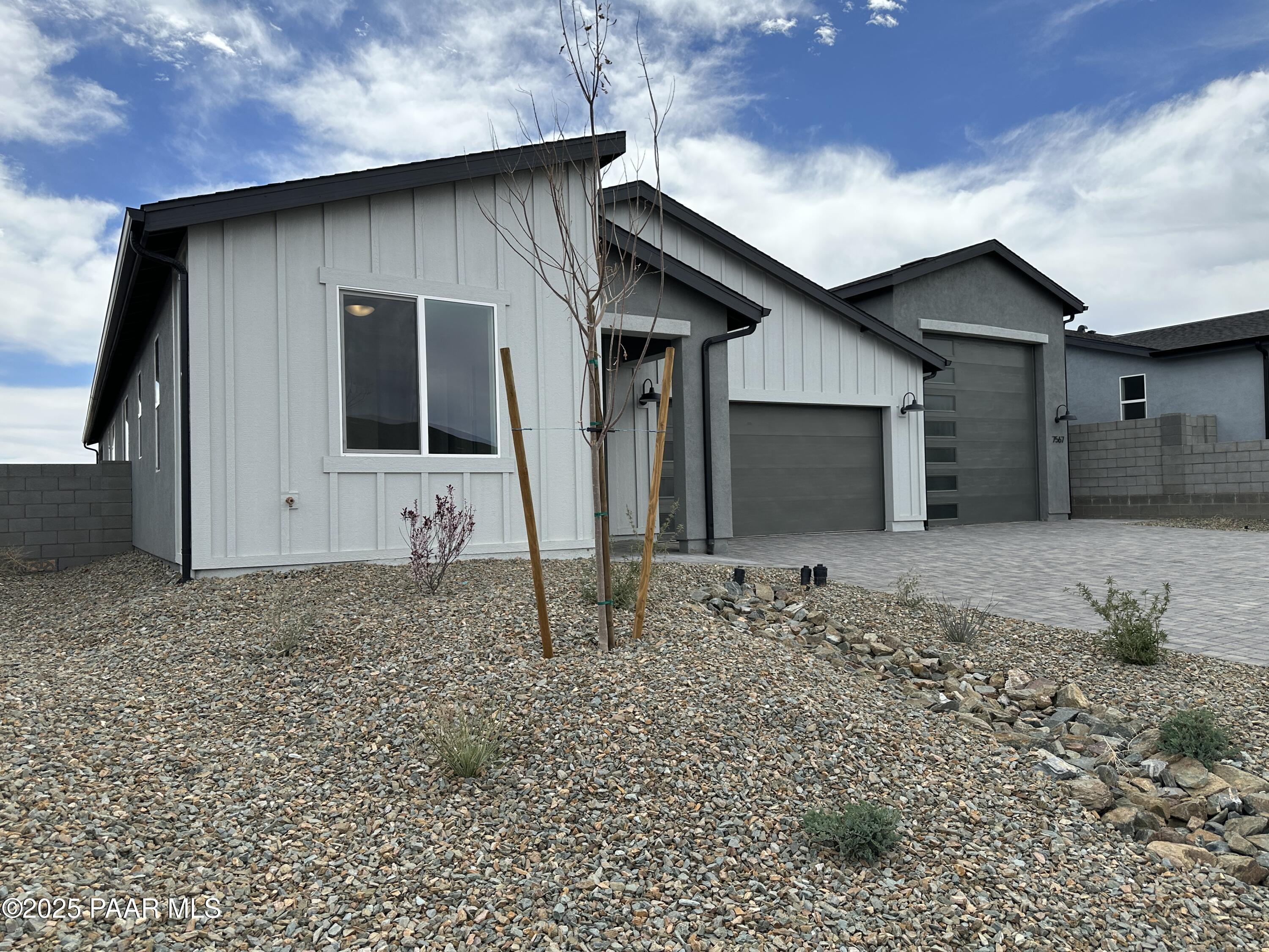 7567 E Louie Lane