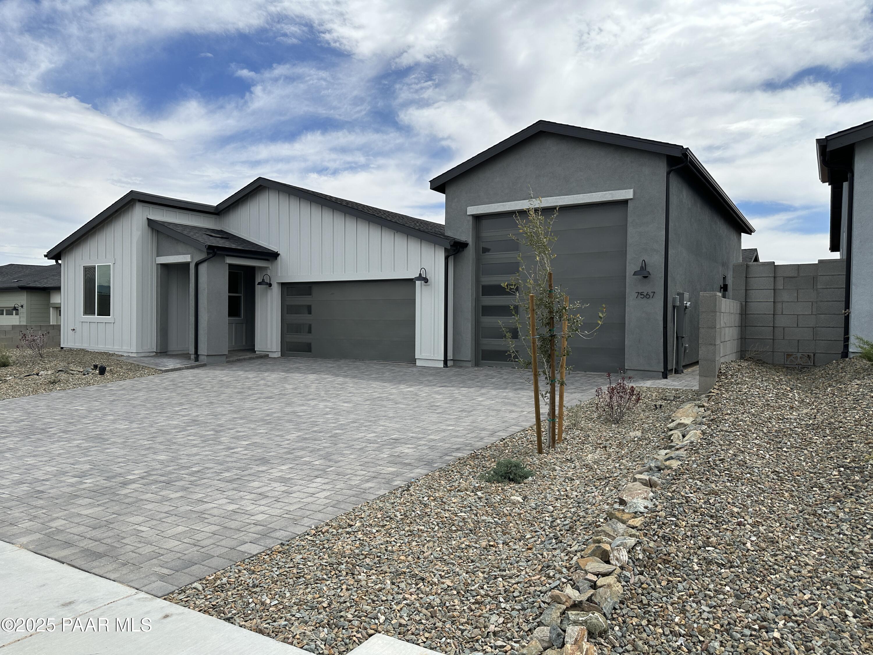 7567 E Louie Lane