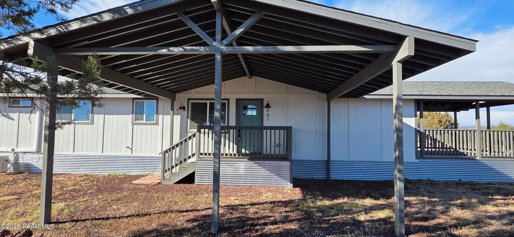 Photo of 887 W Loma Linda Drive, Williams, AZ 86046 (MLS # 1078217)