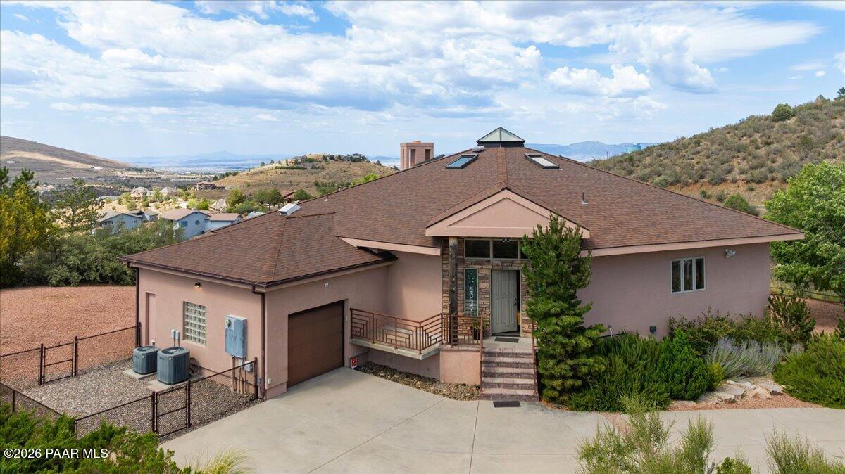 205 N Angeline Circle
