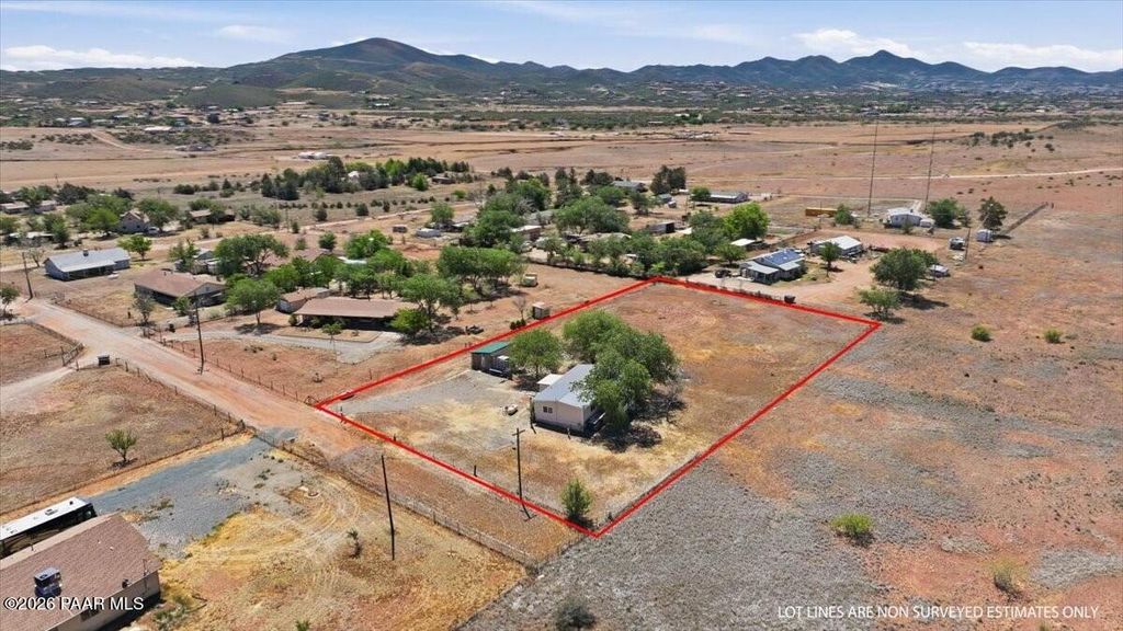 Photo of 192 N Outback Road, Dewey-Humboldt, AZ 86327 (MLS # 1081912)