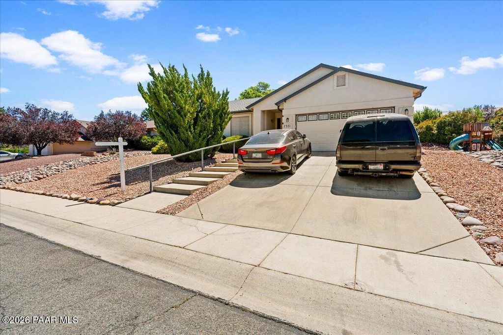 Photo of 7371 N Summit View Drive, Prescott Valley, AZ 86315 (MLS # 1082148)