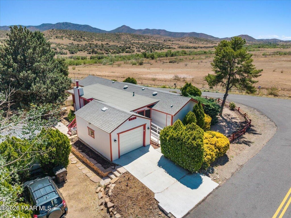 Photo of 9980 E Piebald Lane, Dewey-Humboldt, AZ 86327 (MLS # 1083066)