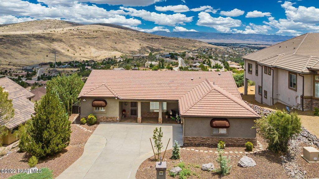 Photo of 1003 Rough Diamond Drive, Prescott, AZ 86301 (MLS # 1077714)