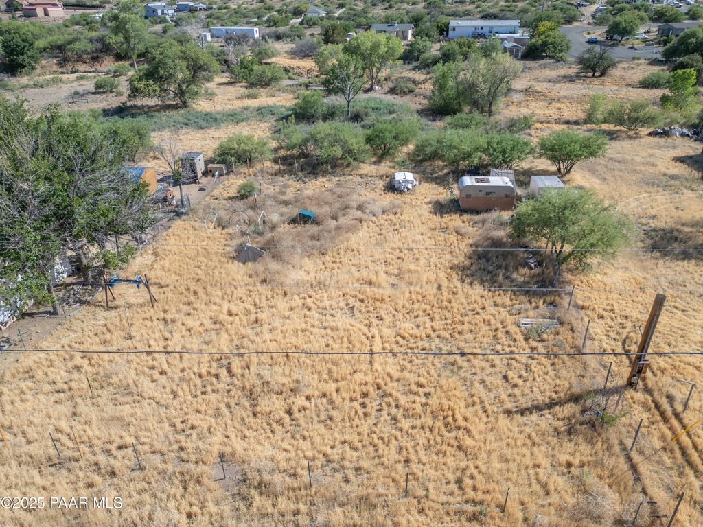 Photo of 20561 E Aztec Trail, Mayer, AZ 86333 (MLS # 1083081)