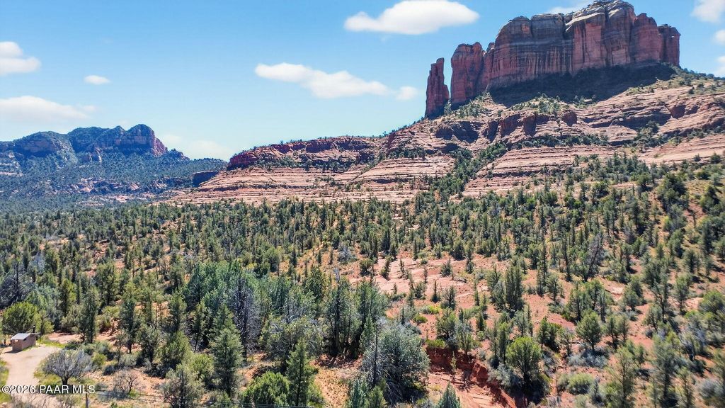 Photo of 520 Back O Beyond Road, Sedona, AZ 86336 (MLS # 1080254)