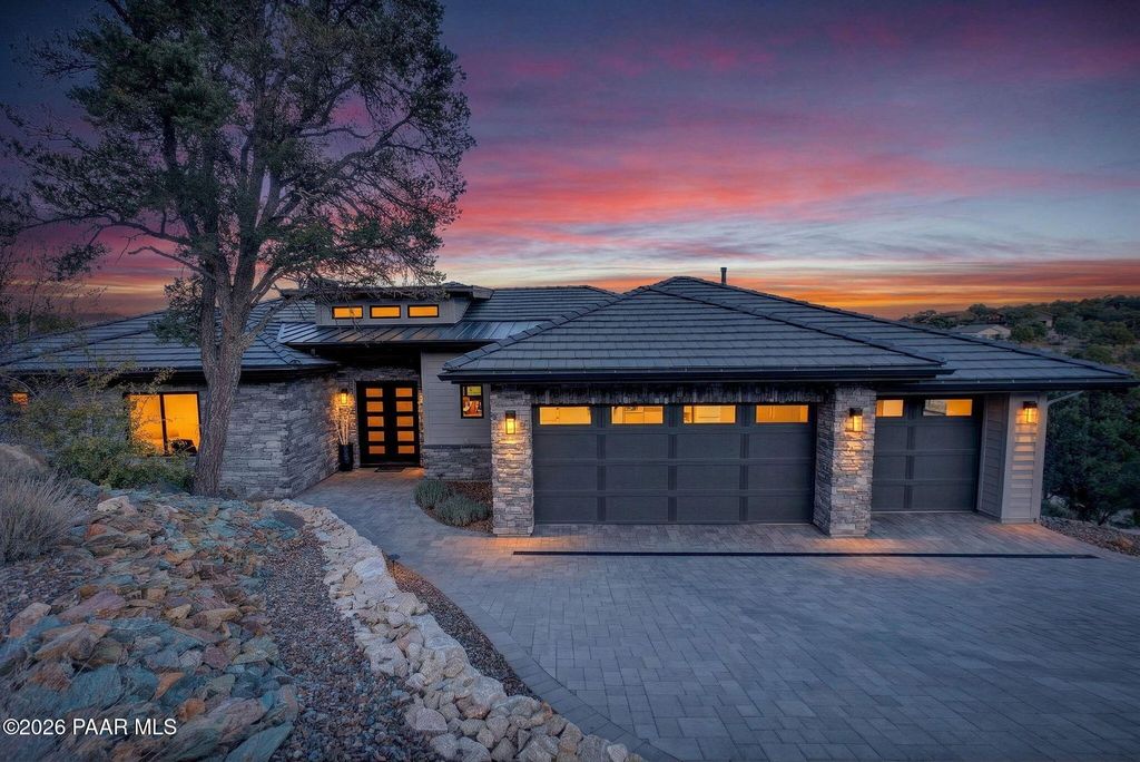 Photo of 731 Woodridge Lane, Prescott, AZ 86303 (MLS # 1080571)